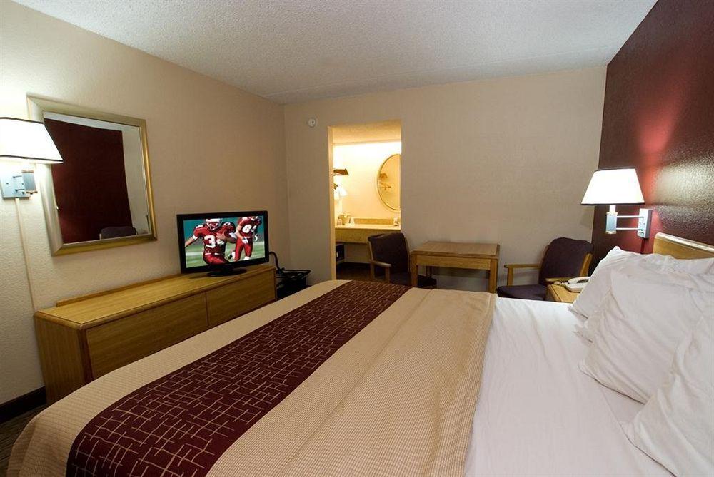 Bay Inn On Busch Tampa Habitación foto